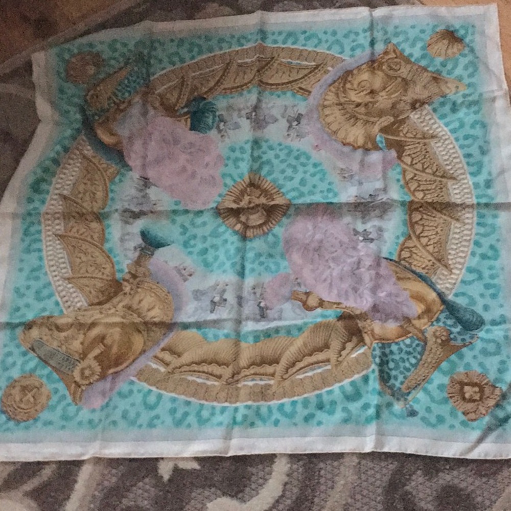 Hermès scarf